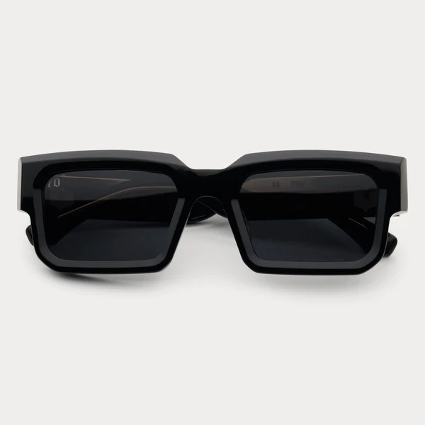 James Oro Black Titan