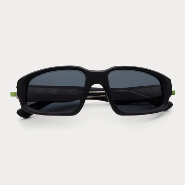 James Oro Matte Black Venom
